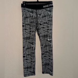 Nike pro leggings (mid- calf)